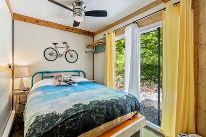 Unique Dover Accommodation with a Hot Tub Perfect for Glamping in Ohio - Dover, Ohio - glamping.directory