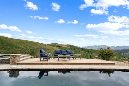 Impressive Cottage with Swimming Pool in Thousand Oaks, California - Thousand Oaks, California - glamping.directory