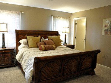 Spacious Waterfront Villa Rental for Weekend Getaways near Dallas, Texas - Howe, Texas - glamping.directory