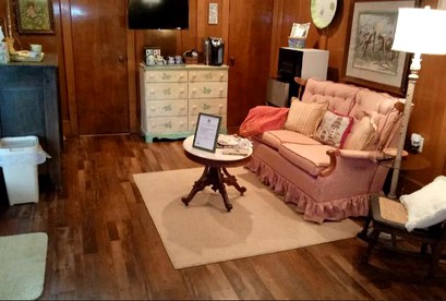 Romantic Suite Rental with Terrace and Chimenea near Gatlinburg, Tennessee - Knoxville, Tennessee - glamping.directory