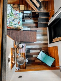 Rustic Loft-Style B&B in Tennessee – Unique Horse Stall Stay with Private Bath & Barn Breakfast Near Gallatin - Lebanon, Tennessee - glamping.directory