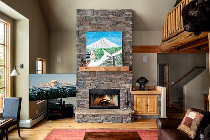 Incredible Cabin with Hot-tub in Big Sky, Montana - Big Sky, Montana - glamping.directory