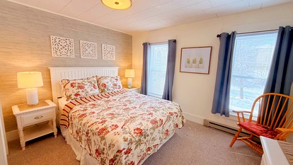 Relaxing Waterfront Getaway with Breathtaking Views in Greenville, Maine - Greenville, Maine - glamping.directory