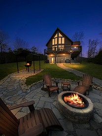 King Bear Cabin - Sensational near Blue Ridge, Turtletown, TN - Turtletown, Tennessee - glamping.directory