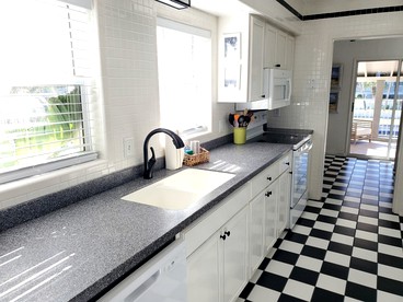 Dream Glamping Destination by the Ocean: Marvelous Pet-Friendly Beach House in St. Augustine, Florida - St. Augustine, Florida - glamping.directory