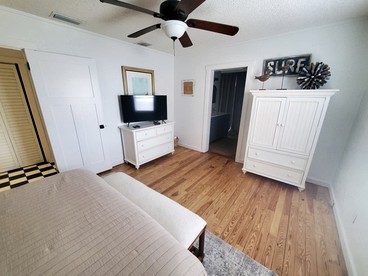 Dream Glamping Destination by the Ocean: Marvelous Pet-Friendly Beach House in St. Augustine, Florida - St. Augustine, Florida - glamping.directory