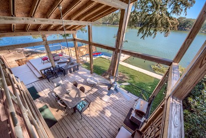 Incredible Waterfront Vacation Rental with Boat Dock and Kayaks near New Braunfels, Texas - New Braunfels, Texas - glamping.directory