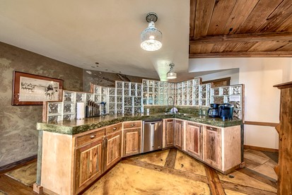 Incredible Waterfront Vacation Rental with Boat Dock and Kayaks near New Braunfels, Texas - New Braunfels, Texas - glamping.directory
