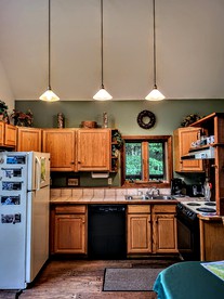 Secluded Cabin Rental in the Adirondack Mountains of Paul Smiths, New York - Paul Smiths, New York - glamping.directory