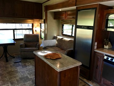 Fully Equipped RV Caravan Rental near Boulder, Colorado - Black Hawk, Colorado - glamping.directory