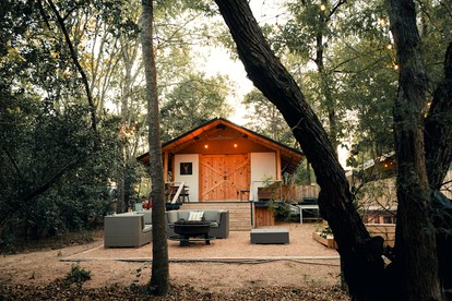 Beautiful Lakefront Glamping Cabin with Fire Pit and Lake Views near Austin, Texas - Bastrop , Texas - glamping.directory