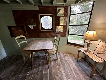 Cozy Unique Cottage for a Peaceful Escape in Nature in Topanga, California - Topanga, California - glamping.directory
