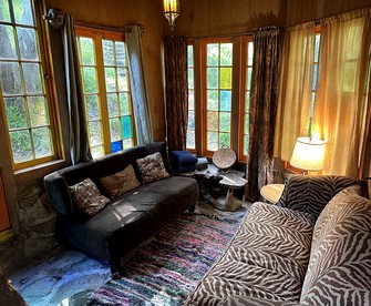 Cozy Unique Cottage for a Peaceful Escape in Nature in Topanga, California - Topanga, California - glamping.directory