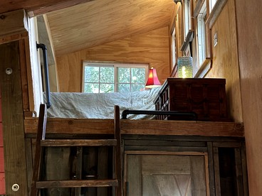 Cozy Unique Cottage for a Peaceful Escape in Nature in Topanga, California - Topanga, California - glamping.directory