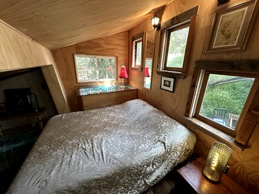 Cozy Unique Cottage for a Peaceful Escape in Nature in Topanga, California - Topanga, California - glamping.directory
