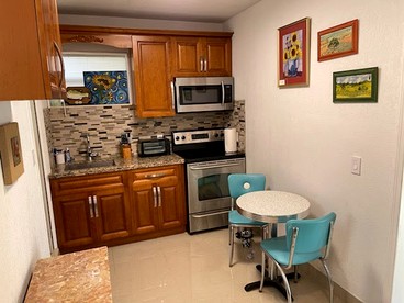 Fantastic Cottage with Pool Table in Okeechobee, Florida - Okeechobee, Florida - glamping.directory