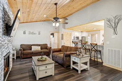 Family or Group Glamping at this Wonderful Rental in Sevierville, Tennessee - Sevierville, Tennessee - glamping.directory