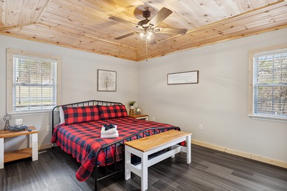 Family or Group Glamping at this Wonderful Rental in Sevierville, Tennessee - Sevierville, Tennessee - glamping.directory