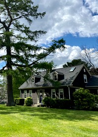 Charming Guest House Stay in a Private Ensuite in Voluntown, Connecticut - glamping.directory