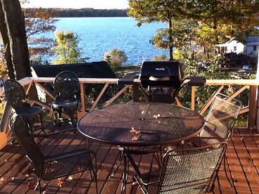 Cozy Cabin with Lovely Views of Great Sacandaga Lake in Northville, New York - Northville, New York - glamping.directory