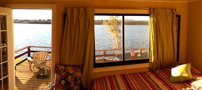 Cozy Cabin with Lovely Views of Great Sacandaga Lake in Northville, New York - Northville, New York - glamping.directory