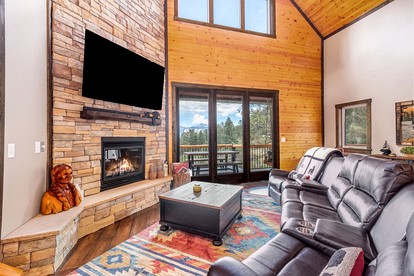 Mountain Cabin with Hot-Tub and Breathtaking Views in Colorado - Estes Park, Colorado - glamping.directory