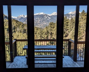 Mountain Cabin with Hot-Tub and Breathtaking Views in Colorado - Estes Park, Colorado - glamping.directory