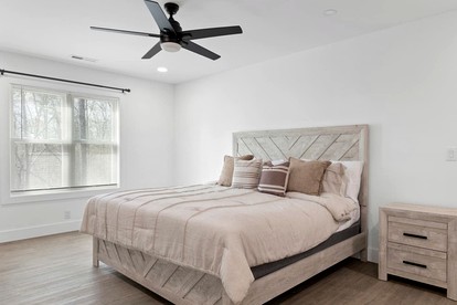 Spacious Family Cabin with Lake Hartwell Access in Westminster, South Carolina - Westminster, South Carolina - glamping.directory
