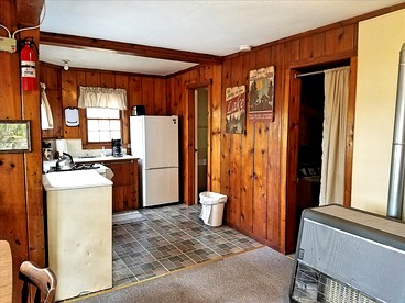 Cozy Lakeside Cabin in Manistee National Forest, Michigan - Wellston, Michigan - glamping.directory