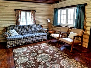 Cozy Lakeside Cabin in Manistee National Forest, Michigan - Wellston, Michigan - glamping.directory