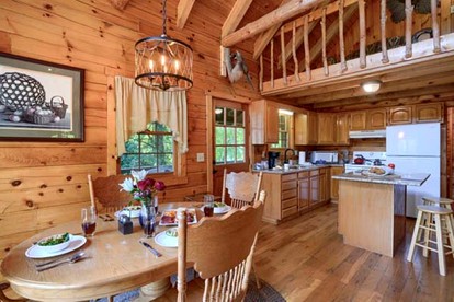 Escape to Logan, Ohio, in this Wonderful Log Cabin for Four with a Hot Tub and Pond - Logan, Ohio - glamping.directory