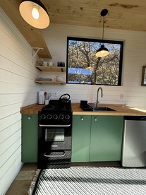 Serene Tiny House Retreat with Botanical Sanctuary & Mountain Views near Aspen, Basalt, Colorado - Basalt, Colorado - glamping.directory