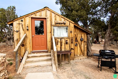 Adorable Glamping Cabin on a Wheat Farm for a Unique Getaway near Canyonlands National Park in Utah - Monticello, Utah - glamping.directory