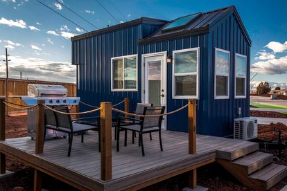 Apple Valley Oasis: Discover Delight in Our Convenient Tiny Home - glamping.directory