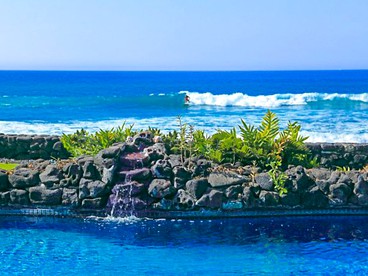 Oceanfront Villa Rental with a Home Theater and Pool in Kailua-Kona, Hawaii - Kailua-Kona, Hawaii - glamping.directory