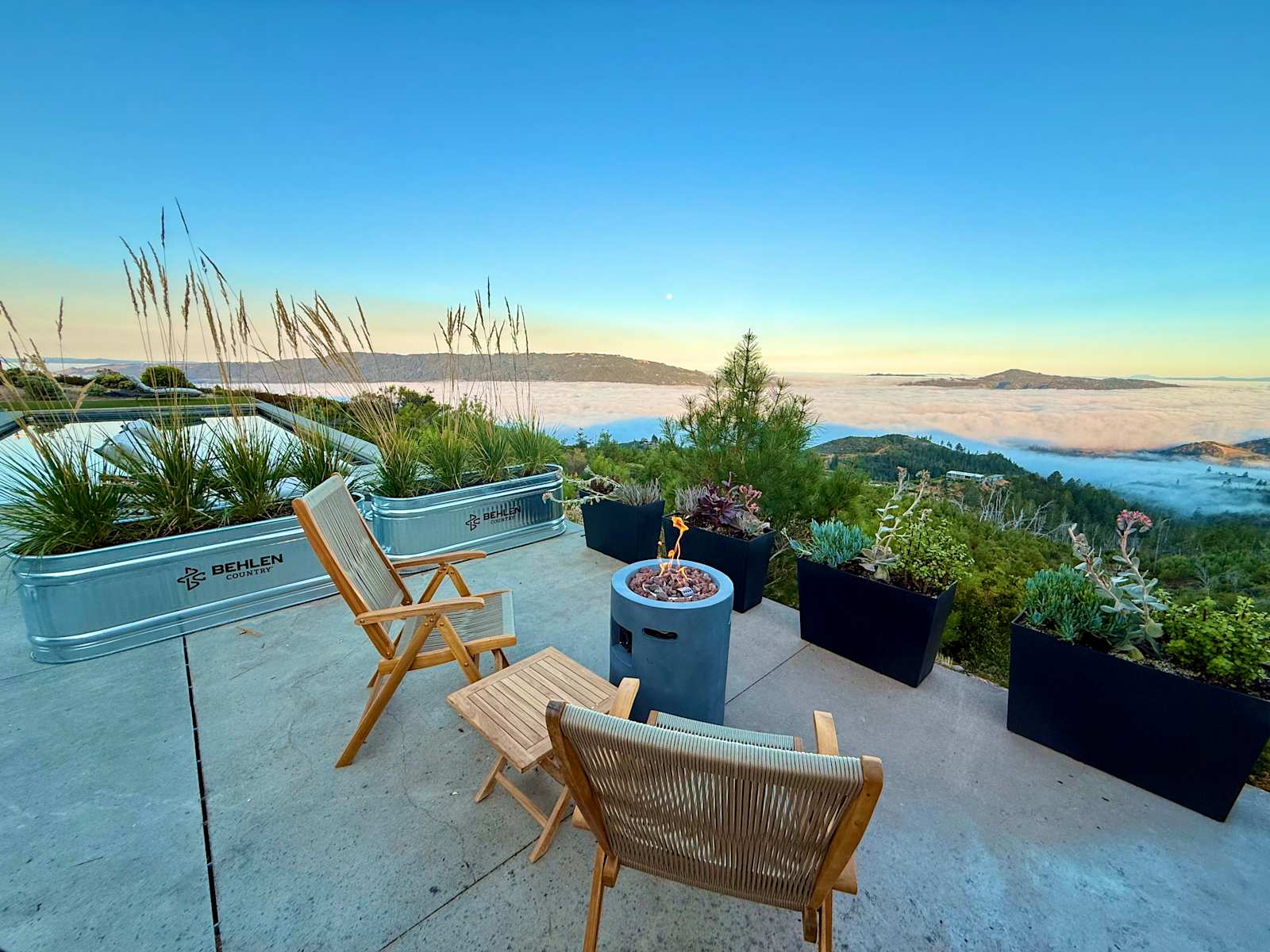 Sonoma Airstream w/ Heated Pool/Spa - Glen Ellen, California - glamping.directory