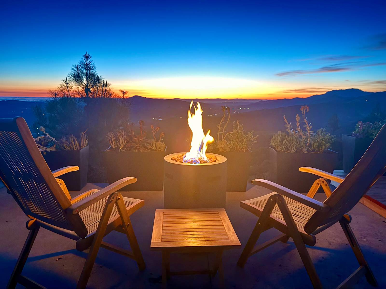 Sonoma Airstream w/ Heated Pool/Spa - Glen Ellen, California - glamping.directory