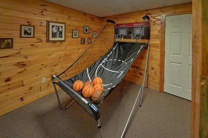 Romantic Glamping Cabin for Couples, Perfect to Explore The Great Smoky Mountains - Pittman Center, Tennessee - glamping.directory