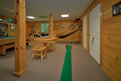 Romantic Glamping Cabin for Couples, Perfect to Explore The Great Smoky Mountains - Pittman Center, Tennessee - glamping.directory