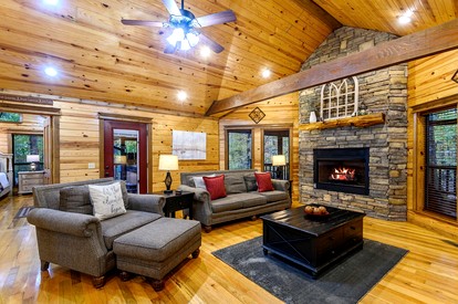 Romantic Cabin for Two with Hot Tub, Fireplace & Double Shower Near Hochatown - Broken Bow, Oklahoma - glamping.directory