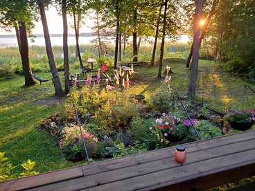 Classic American Getaway in a Lakeside Cabin near Detroit Lakes and Itasca State Park, Minnesota - Ogema, Minnesota - glamping.directory