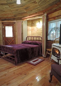 Unique Yurt Rental with a Hot Tub in White Salmon, Washington - White Salmon, Washington - glamping.directory