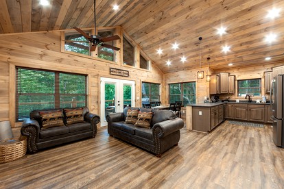 Modern Cabin Rental for 8 with Hot Tub- Ideal for Glamping in the Great Smoky Mountains - Sevierville, Tennessee - glamping.directory