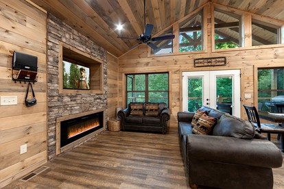 Modern Cabin Rental for 8 with Hot Tub- Ideal for Glamping in the Great Smoky Mountains - Sevierville, Tennessee - glamping.directory