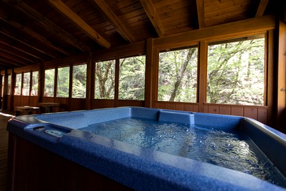 Incredible Cabin Rental for Corporate Retreats and Family Vacations in Tennessee - Pigeon Forge, Tennessee - glamping.directory