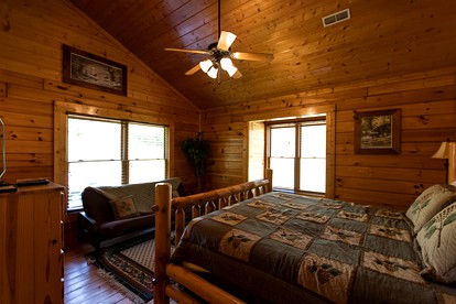 Incredible Cabin Rental for Corporate Retreats and Family Vacations in Tennessee - Pigeon Forge, Tennessee - glamping.directory