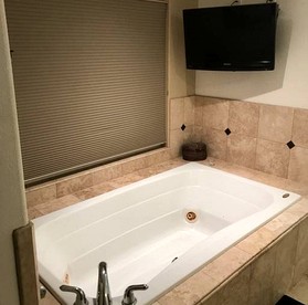 Gorgeous Vacation Retreat for Couples near Soldotna, Alaska - Soldotna, Alaska - glamping.directory