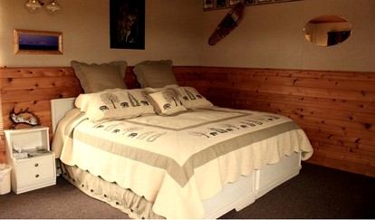 Off-The-Grid Cabins near Anchorage, Alaska - Talkeetna, Alaska - glamping.directory