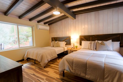 Elegant Cabin with Garden Area in Sedona, Arizona - Sedona, Arizona - glamping.directory