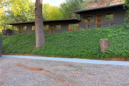 Elegant Cabin with Garden Area in Sedona, Arizona - glamping.directory
